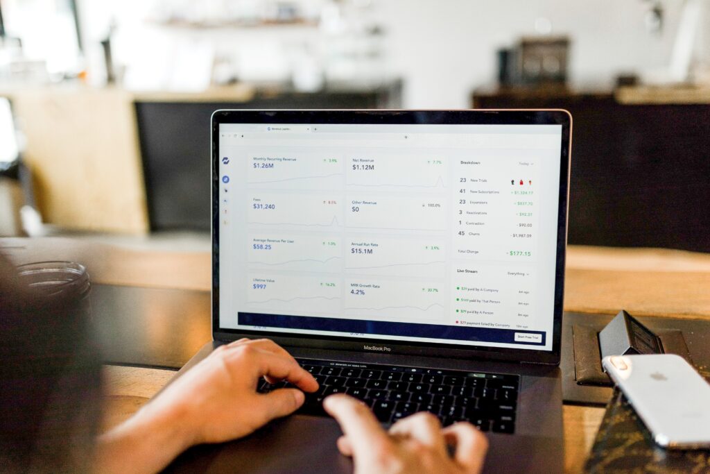 SaaStr University: 400+ Free Lessons on Scaling and More