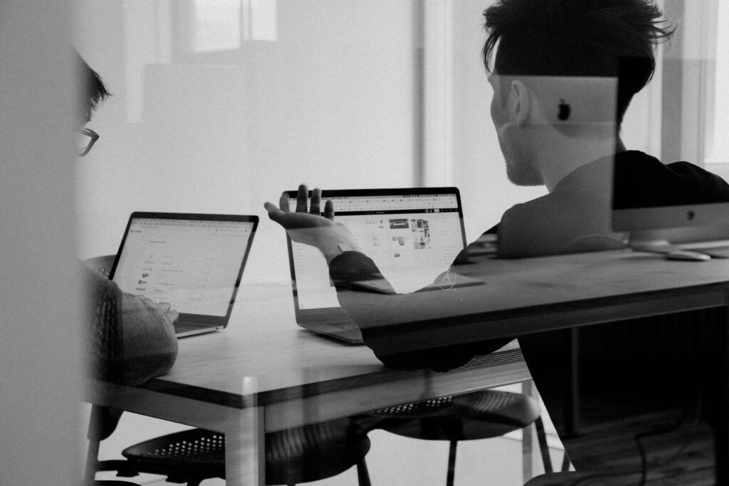 5 Strategies for Making Money with Facebook